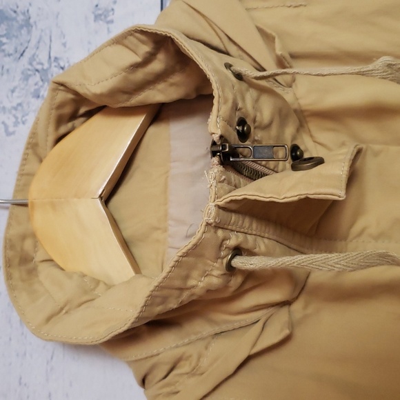 Ecoté khaki tops - Picture 3 of 7